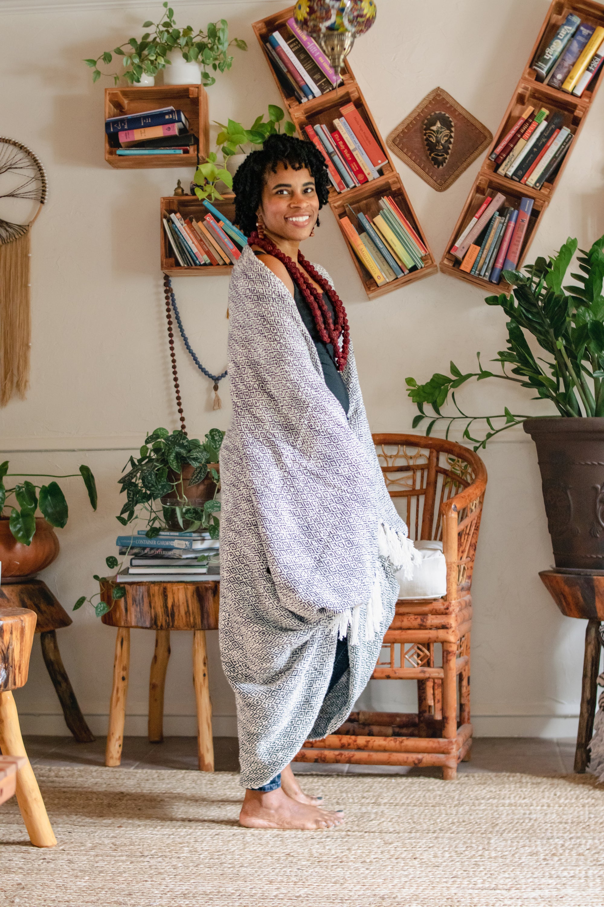 Indigo - Wearable Throw